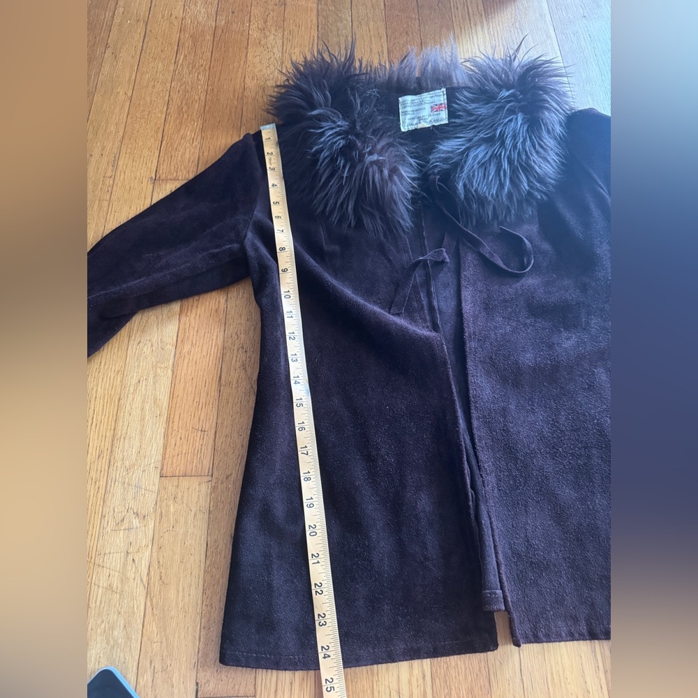 70s Vintage Chocolate Brown Suede Jacket w Shearling Collar and Cuffs Sz M - Picture 6 of 7